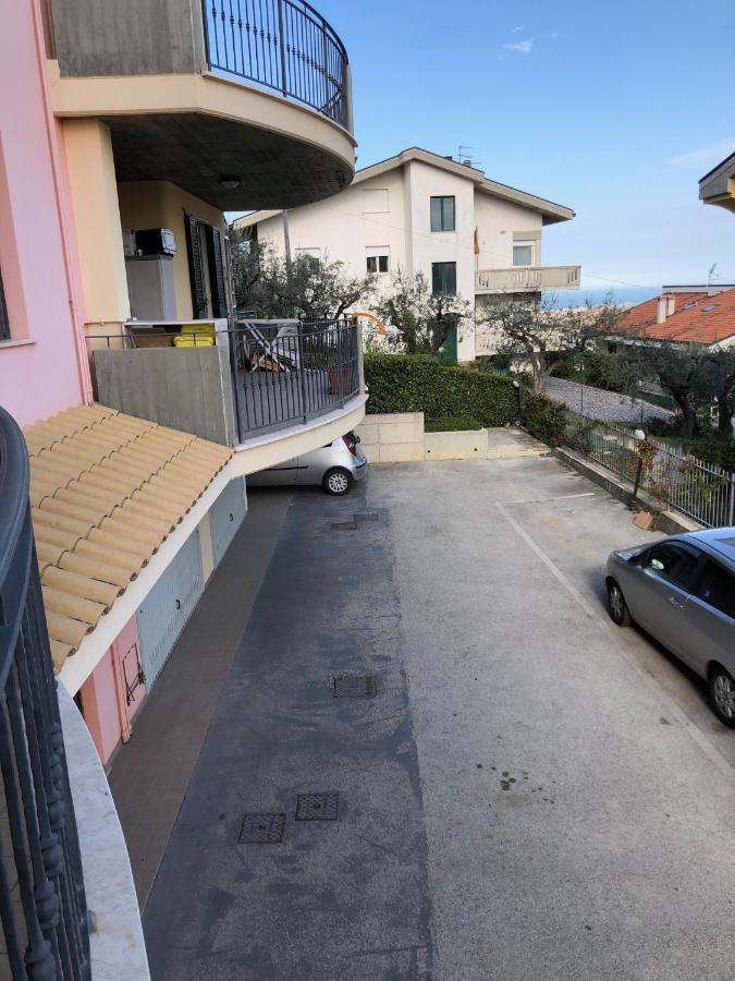 A Due Passi Dal Borgo Citta Sant'Angelo Εξωτερικό φωτογραφία